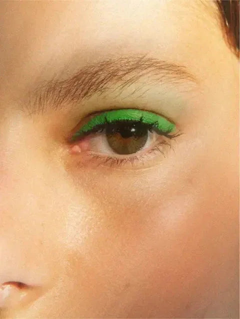 Contorno de ojos iluminador - Ryoho Cosmetics